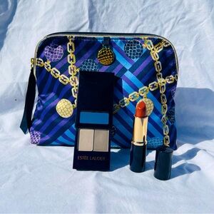 Estee Lauder Two in one eyeshadow, lipstick color 28 mocha